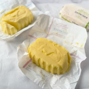 Beurre cru demi-sel - gesalzene Rohmilchbutter aus...