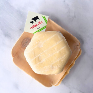 Millefeuilles - geschichteter Weichkäse aus Ziegen-...