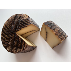 Spanischer Schafkäse mit schwarzem Knoblauch 390 g Laib